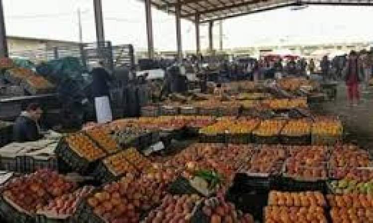 اجراءات وخفض كبير للرسوم في «سوق ذهبان» اكبر اسواق الفاكهة بالعاصمة